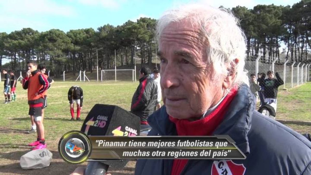 Otro ex de #Independiente que nos deja, falleció "El Moncho" Roberto Santiago.