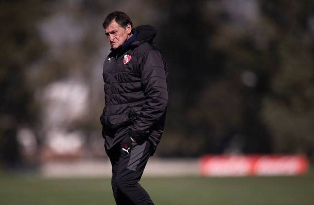 "DIARIO POPULAR") Falcioni tiene todo listo para jugar en el Monumental.-