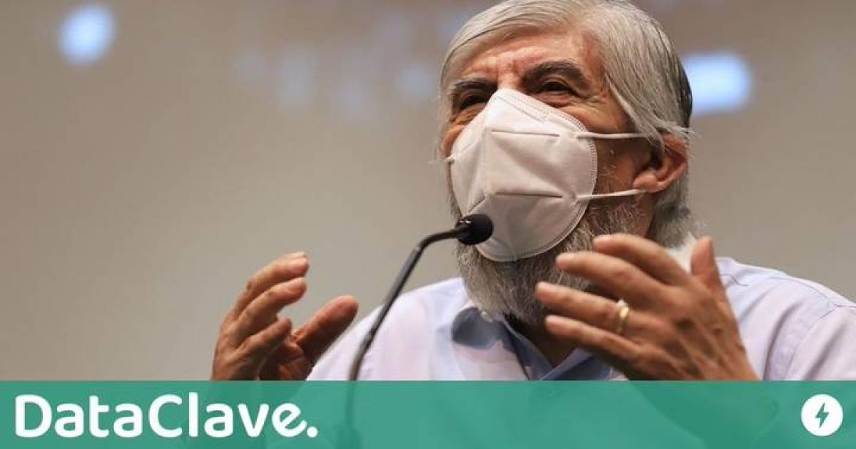 Moyano negó ser uno de los vacunados vip y dijo que accedió a la vacuna por el gobierno porteño.