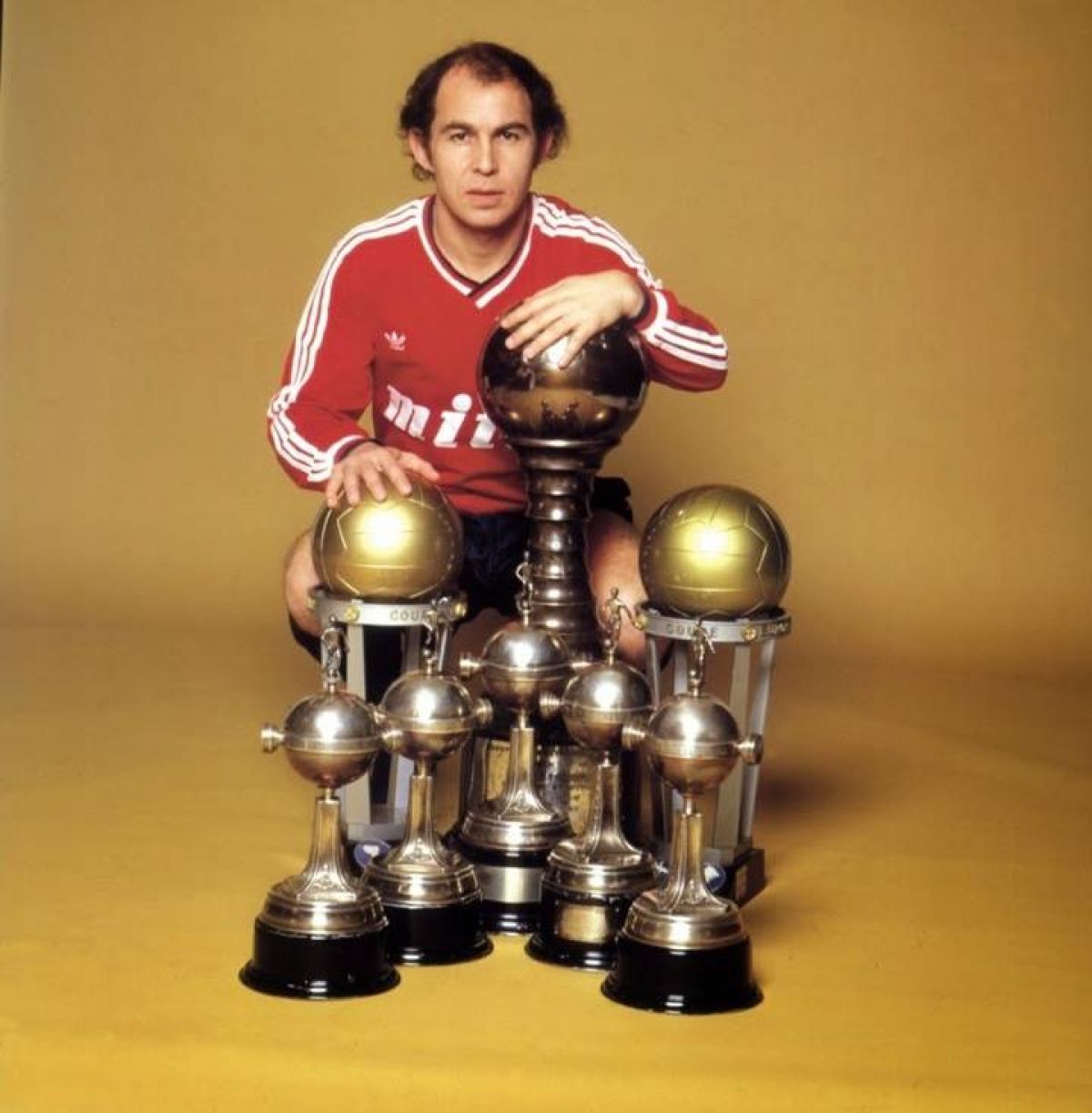 @listaroja Feliz cumple bocha querido!!!!  @BochiniOficial