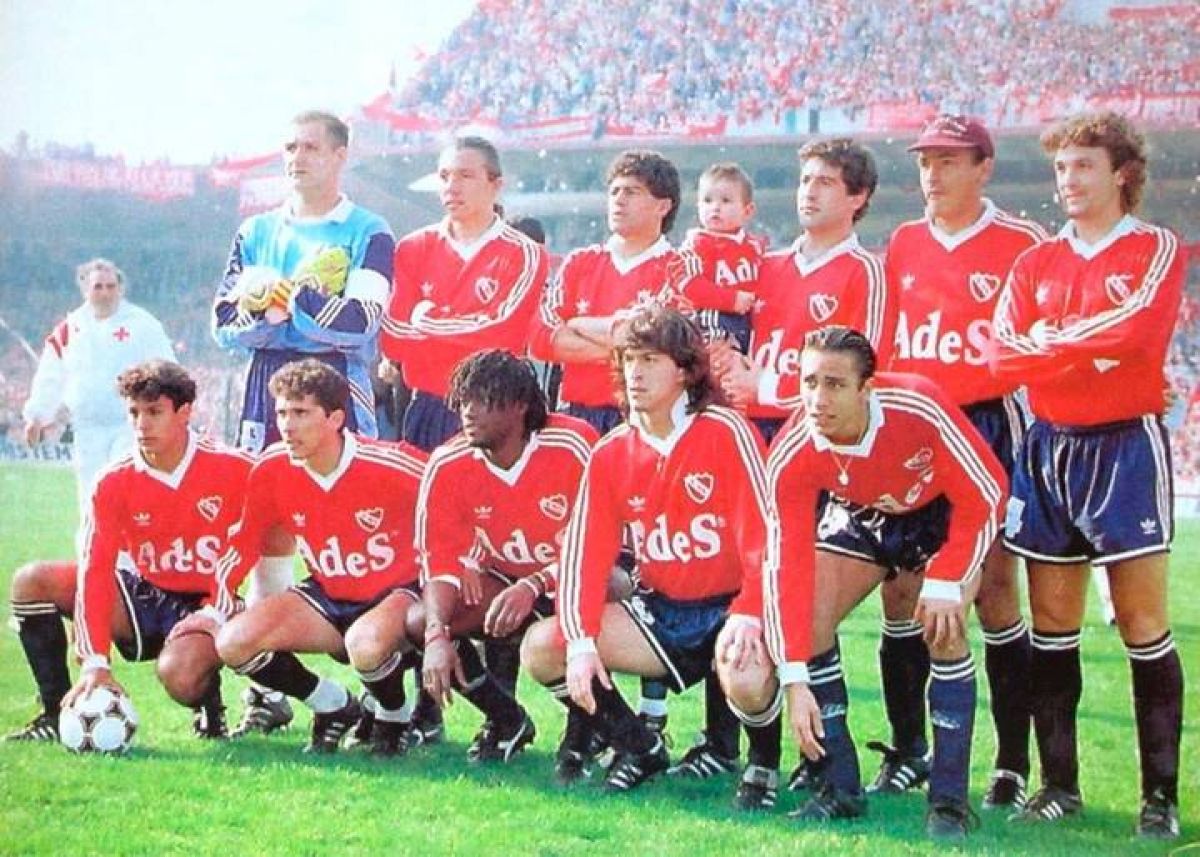 #UnDíaComoHoy - #Independiente campeón del Clausura 1994. Goleada 4-0 a Huracán y delirio en la Doble Visera