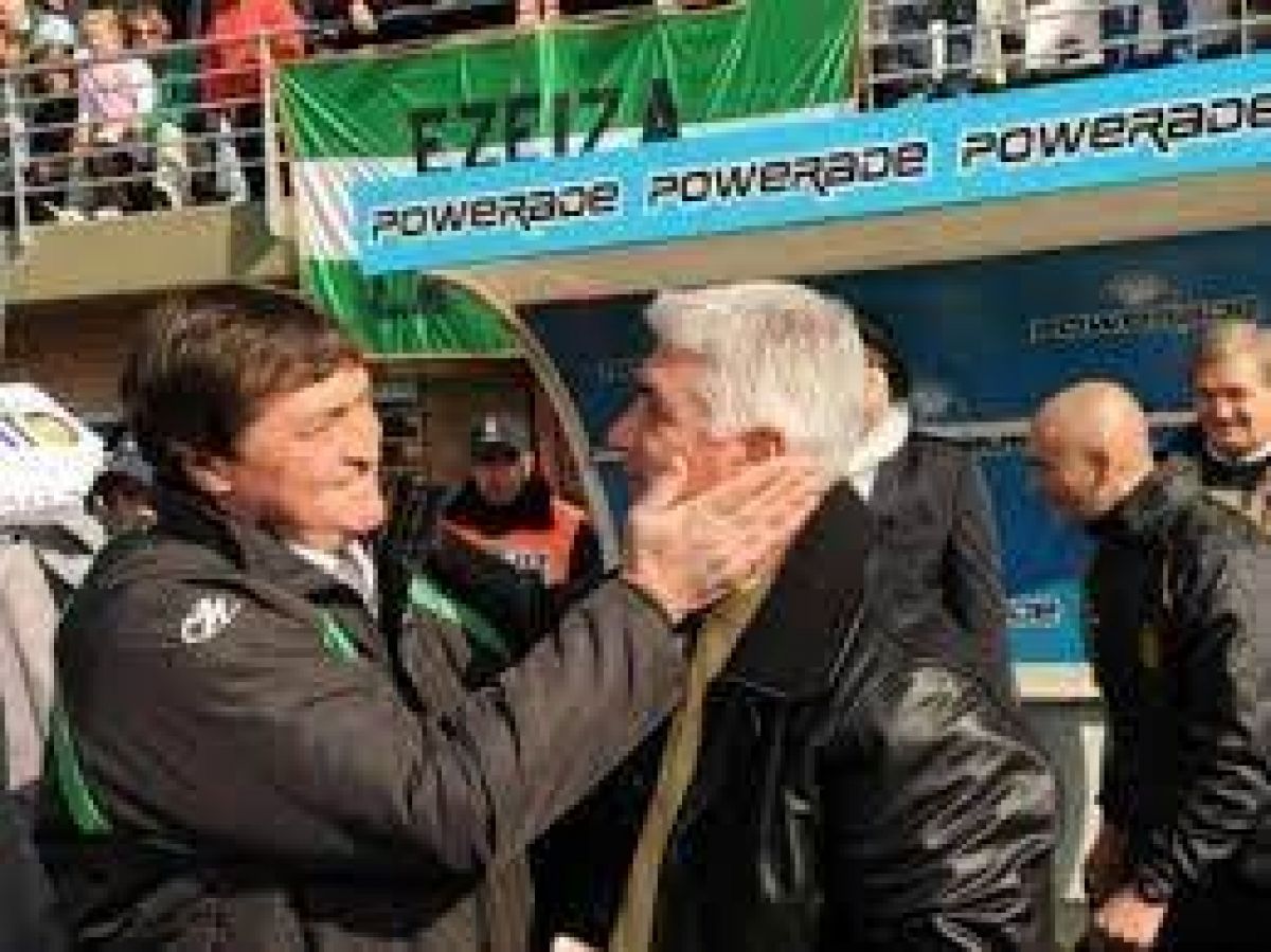 LAS FELICITACIONES DE FALCIONI Y DE FELIPPE.-