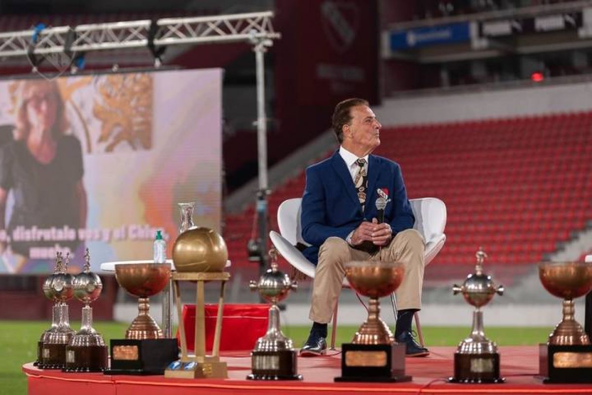 @Independiente No hay #DíaInternacionalDelArquero sin el más grande Pepé. Eterno.