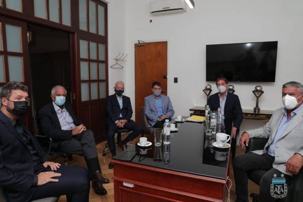 Reunión por el retorno del público.