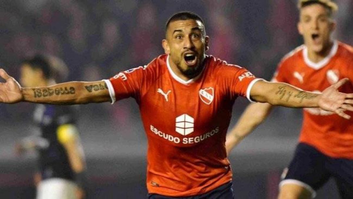 @TIRANDO1010 Cristian Chávez (#Defensor ): "Fue complicado el proceso que pasé en los últimos años"...