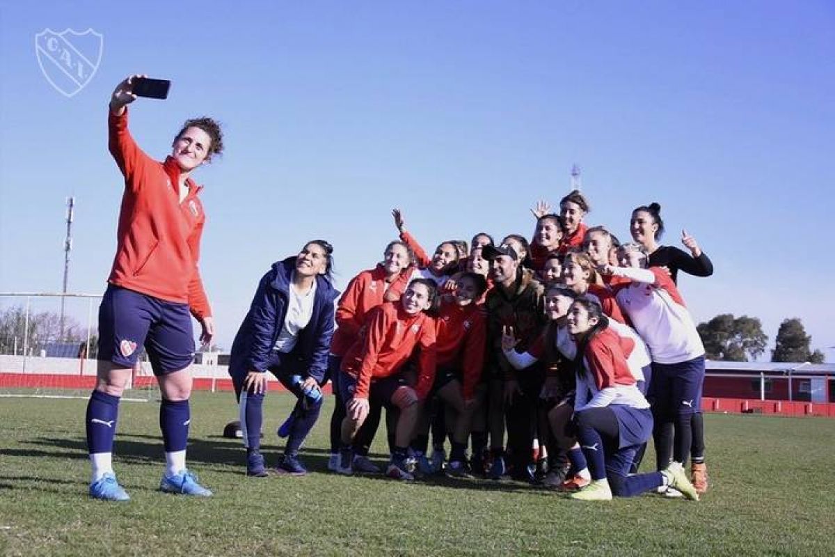 C. A. Independiente @Independiente ¡HOLA ROLFI!