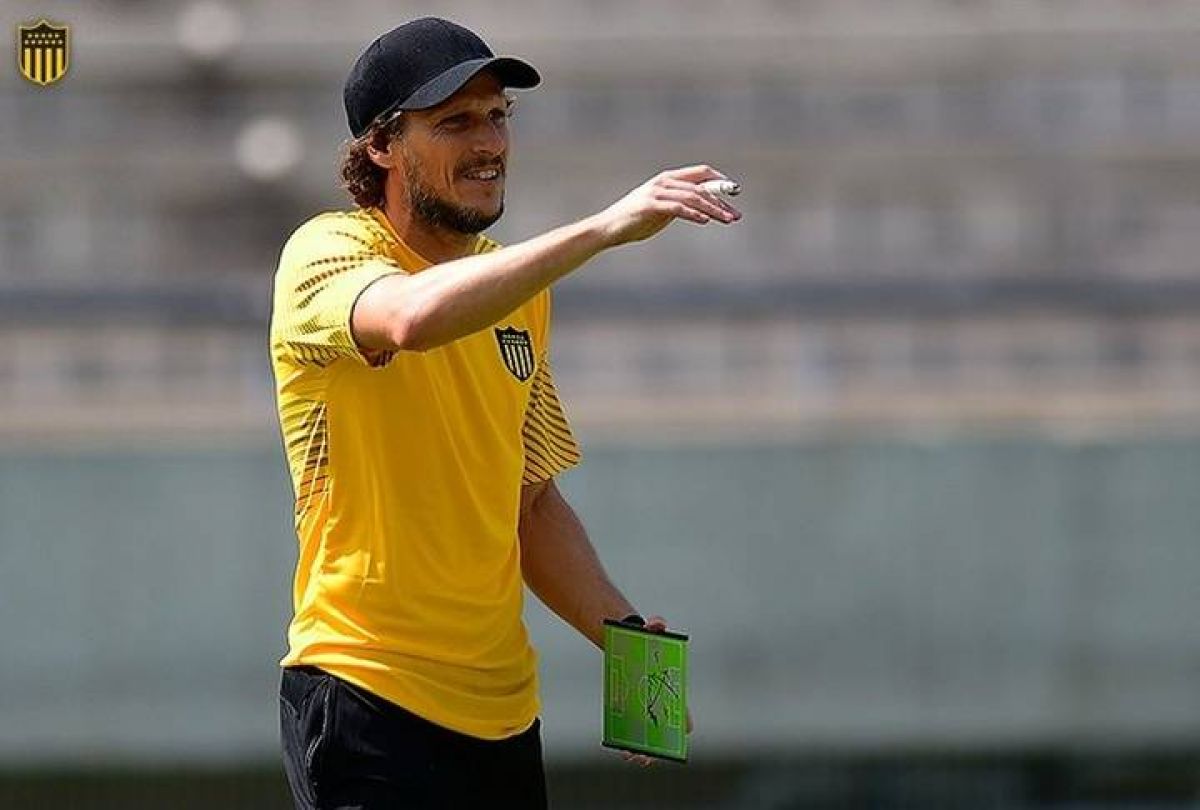 "#URUGUAY") @juanjoacevedo7 #Independiente se contactó con Diego Forlán...