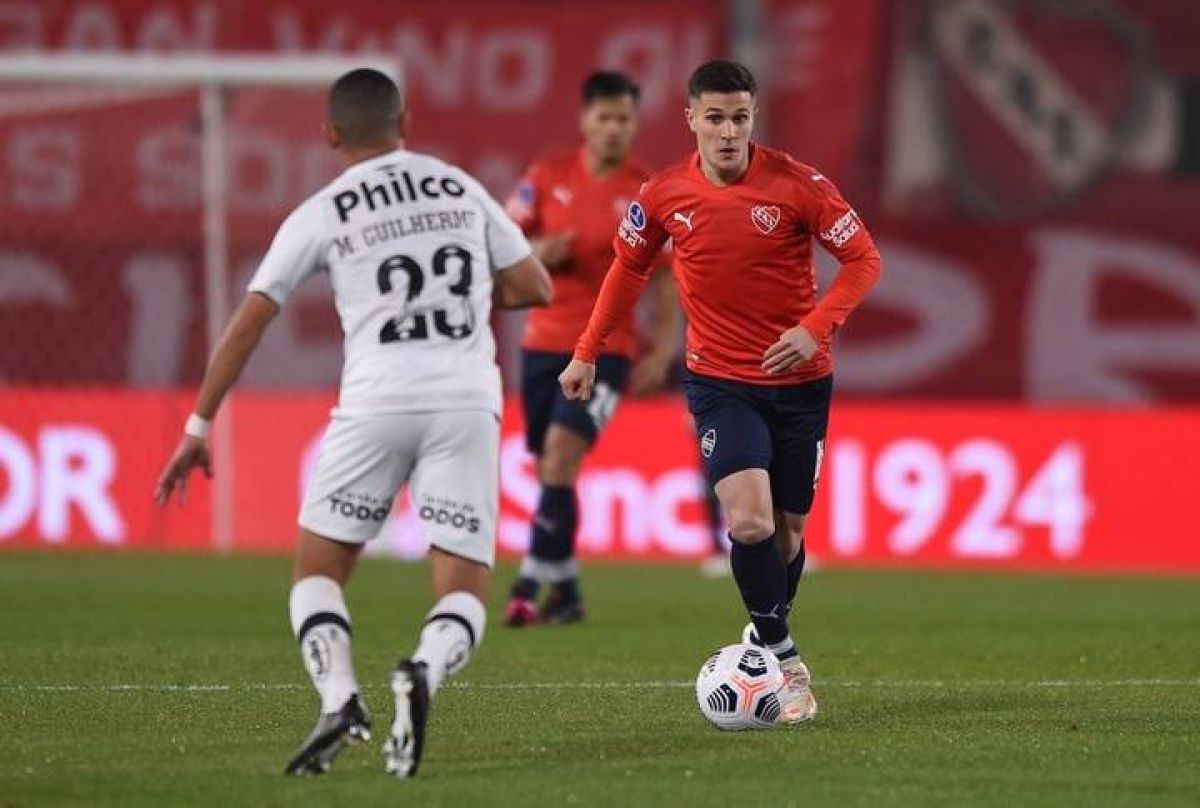 @FabriBustosOK Muy dolido por la eliminación pero orgulloso de mis compañeros por el esfuerzo y la actitud para ir a buscar el partido en todo momento.