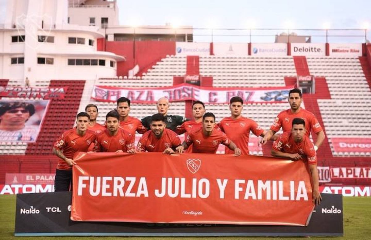 @Independiente Estamos con ustedes, @JulioFalcioniDT.-