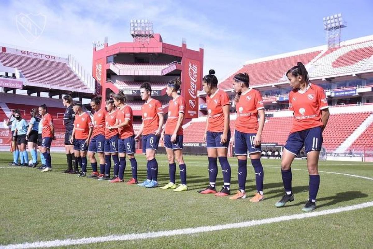 @calderadiablo #Independiente Hoy a las 13, con transmisión de @canaldeportv, debutan  @LasDiablasCAI