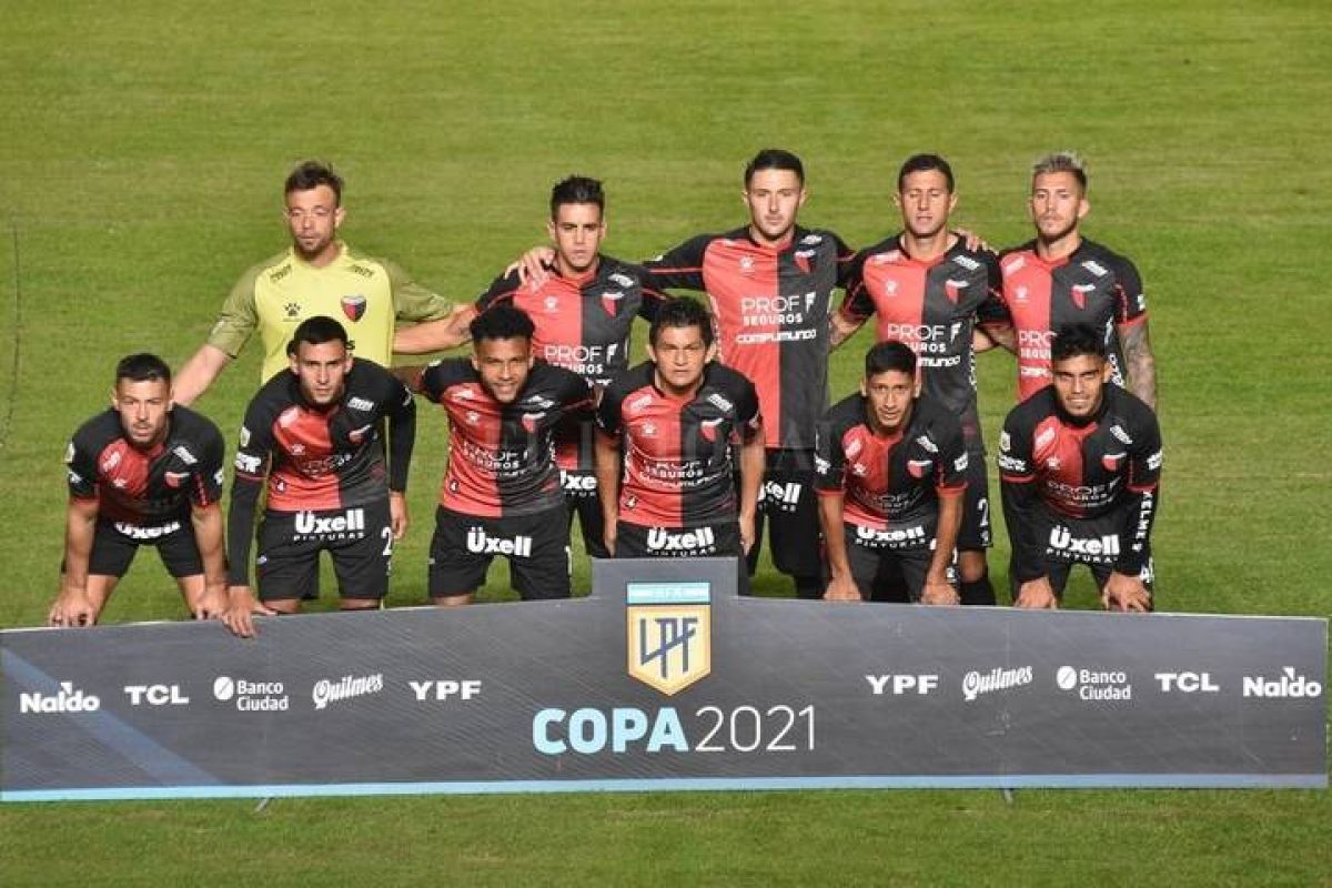 "EL LITORAL") Nada librado al azar buscando el gran sueño. Colón se irá en vuelo chárter a San Juan.