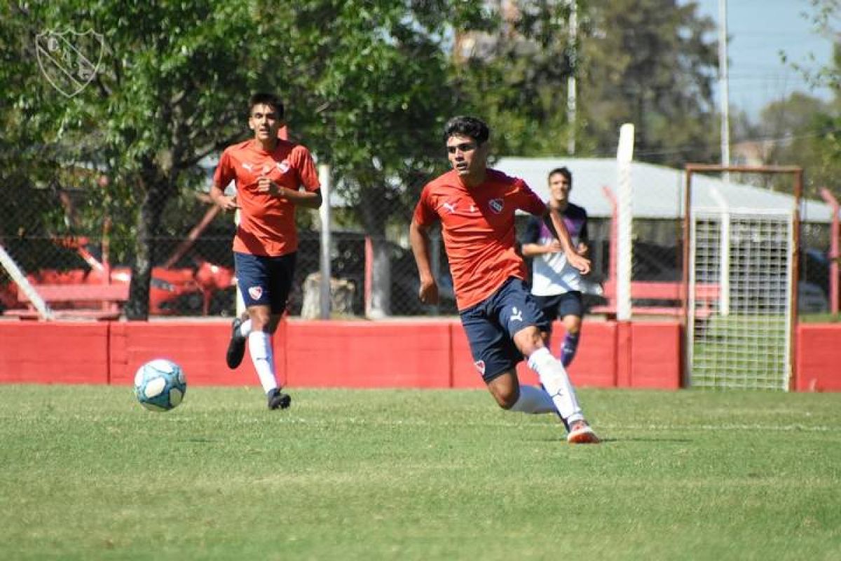 @Independiente Mañana de fútbol y triunfo para la #Reserva.