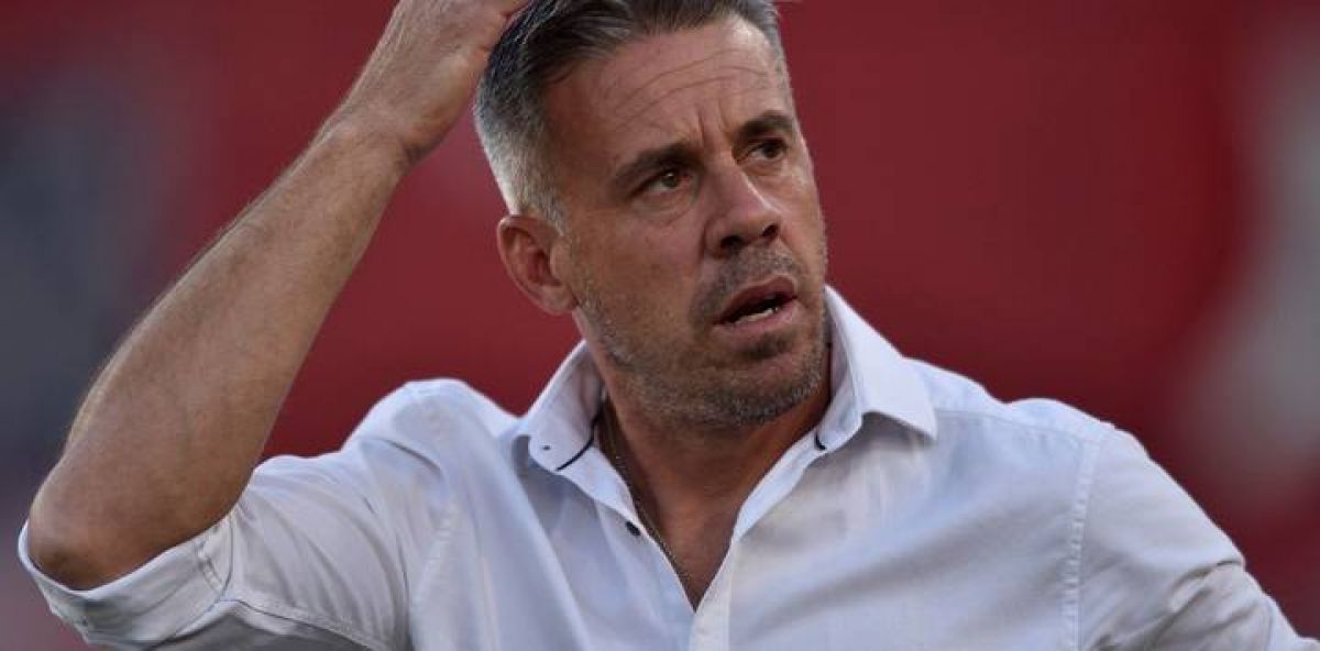 "OLÉ") Pusineri dejó de ser el técnico de Independiente.
