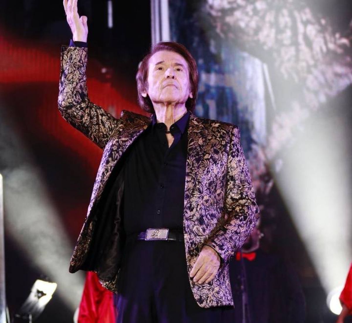 La gran Trasnoche musical con los @44millones y #Raphael #Infinito en Radio @Gama1490 , de Buenos Aires, #Argentina .- Toda la semana . 24.00 hs.