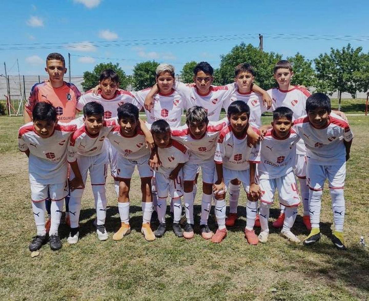 C. A. Independiente @Independiente Las Infantiles cerraron un buen torneo.