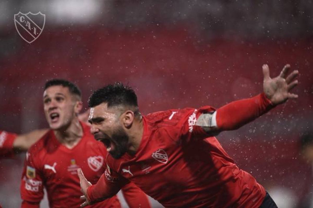 "INFOBAE") Con gol de Silvio Romero, Independiente le ganó el clásico de Avellaneda a Racing.