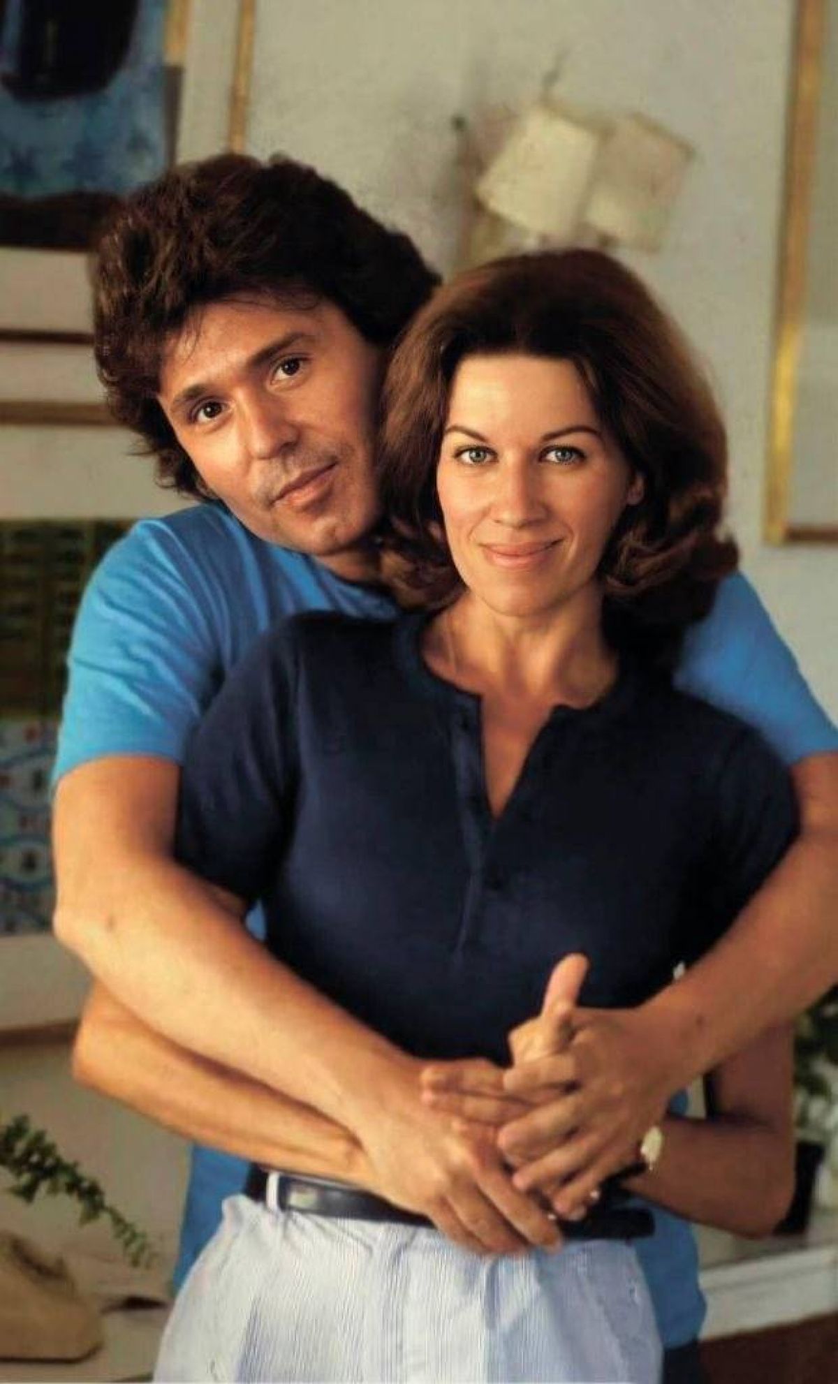"#RAPHAEL INFINITO") CELEBRAMOS LOS 49 AÑOS DE CASADOS DE #NATALIA Y @RAPHAELartista en @gama1490 .-