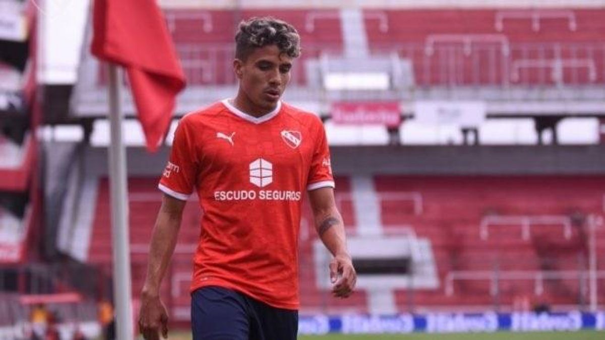 @Mati_Martinez Alejandro Nadur, Pte de #Huracan , en @radiolared...