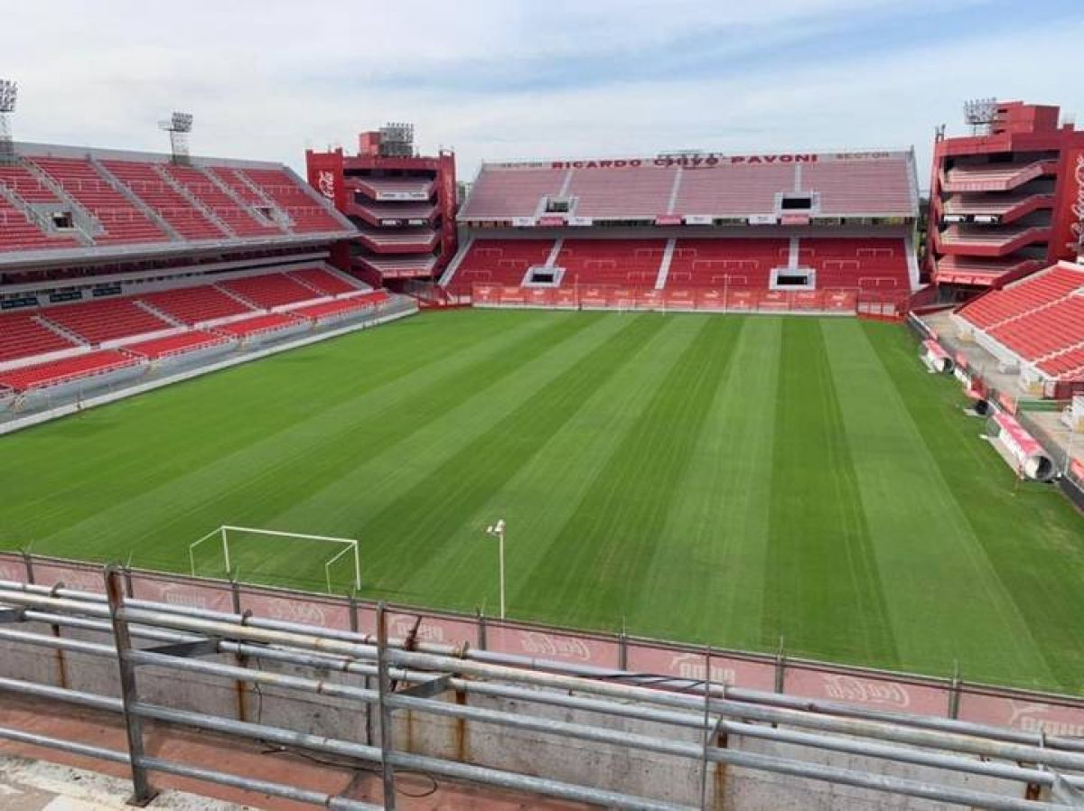 Estadio LDA. Tormenta de Belleza...