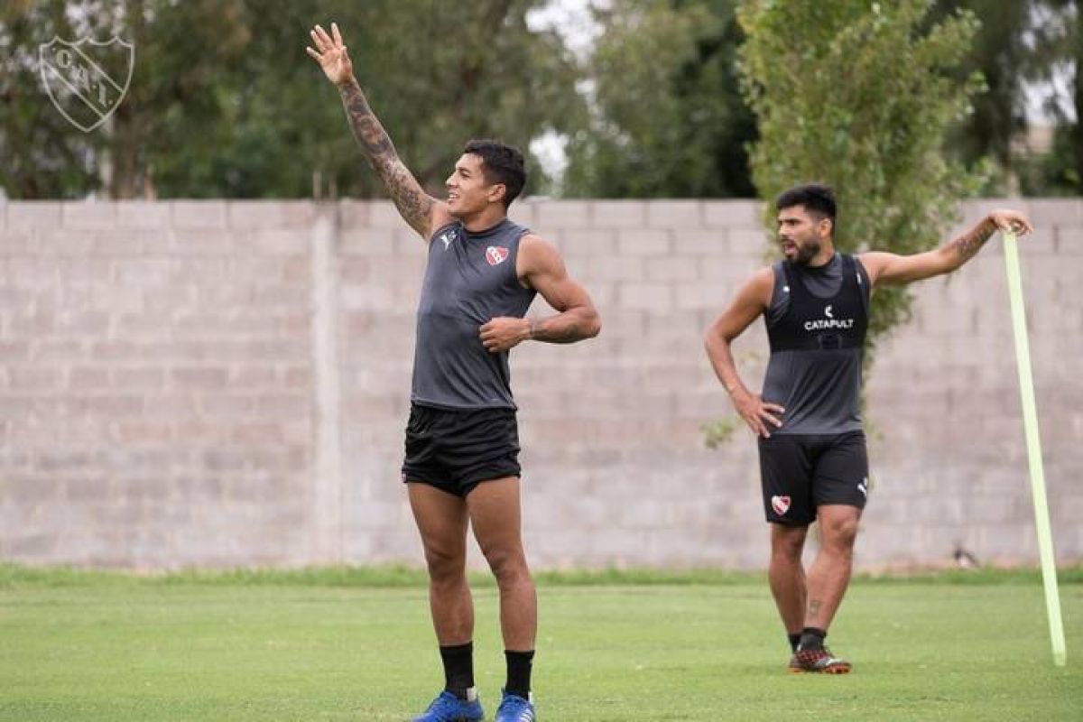 ¡Otro día de Trabajo en Domínico! #TodoRojo .