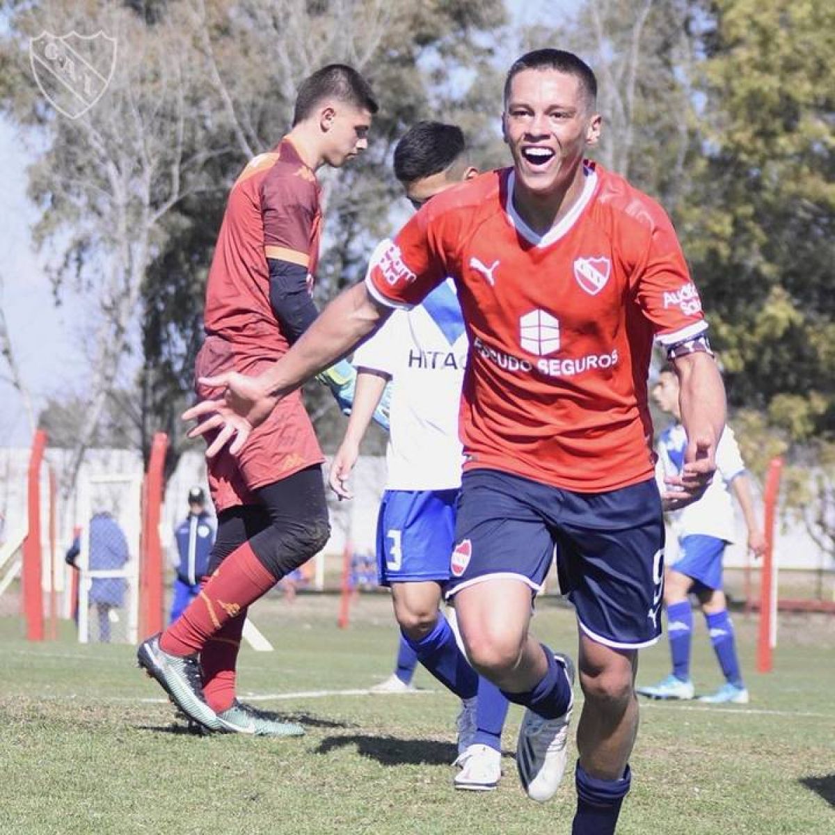 DIVISIONES INFERIORES) #INDEPENDIENTE ENFRENTA A #RACING CLUB.-