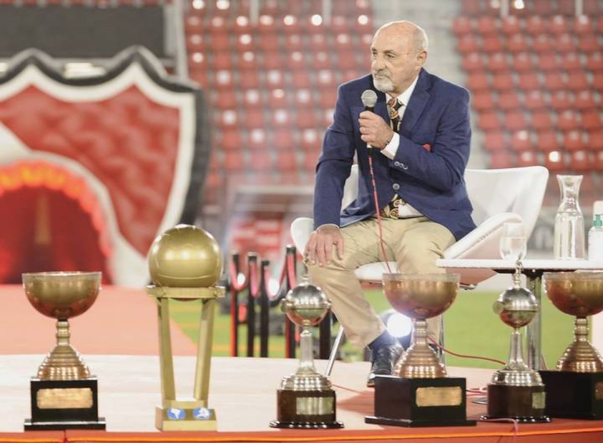 Ricardo #Pavoni: "Veo pareja a la Copa América entre argentinos y uruguayos. El único distinto es Brasil".