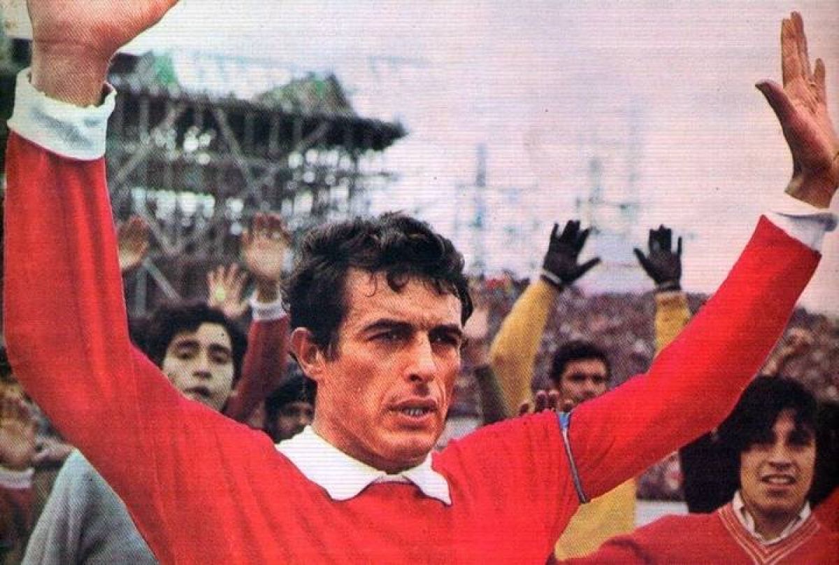 El Poeta de la Derecha  #TodoRojo .