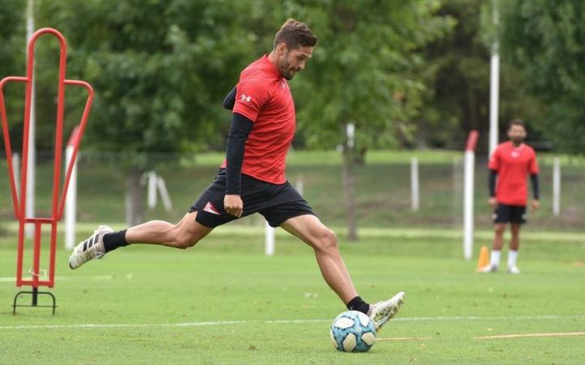 ¿FEDERICO GONZÁLEZ SE ALEJA DE ESTUDIANTES?