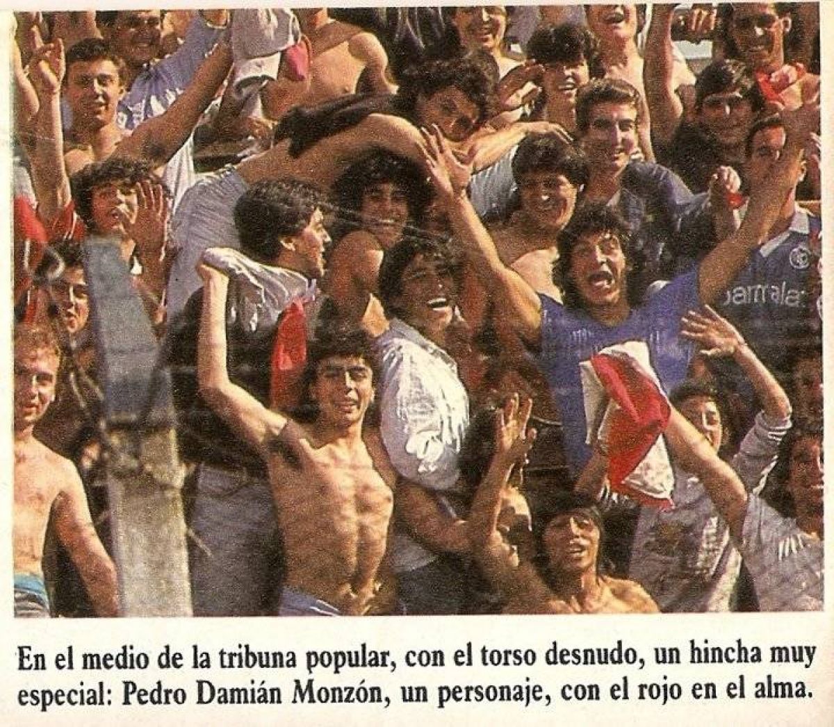 "OLÉ") Monzón: "Nunca estuve loco, yo era hincha del Rojo, y si no jugaba, iba a la tribuna a alentar"...