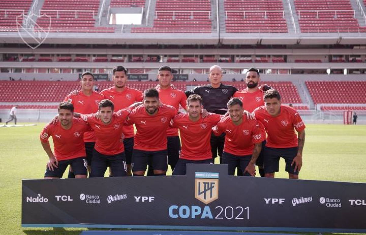 Por ahora, afuera.