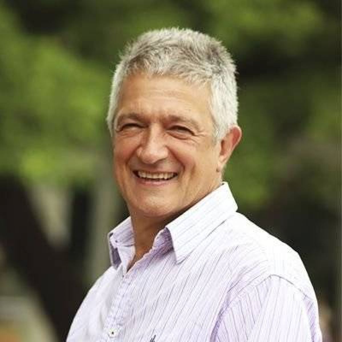 "GRAN CAMPEÓN") DOCTOR GUSTAVO LÓPEZ: "Ojalá tengamos un plantel competitivo por tres o cuatro temporadas para ganar un campeonato local y una Copa Libertadores"...