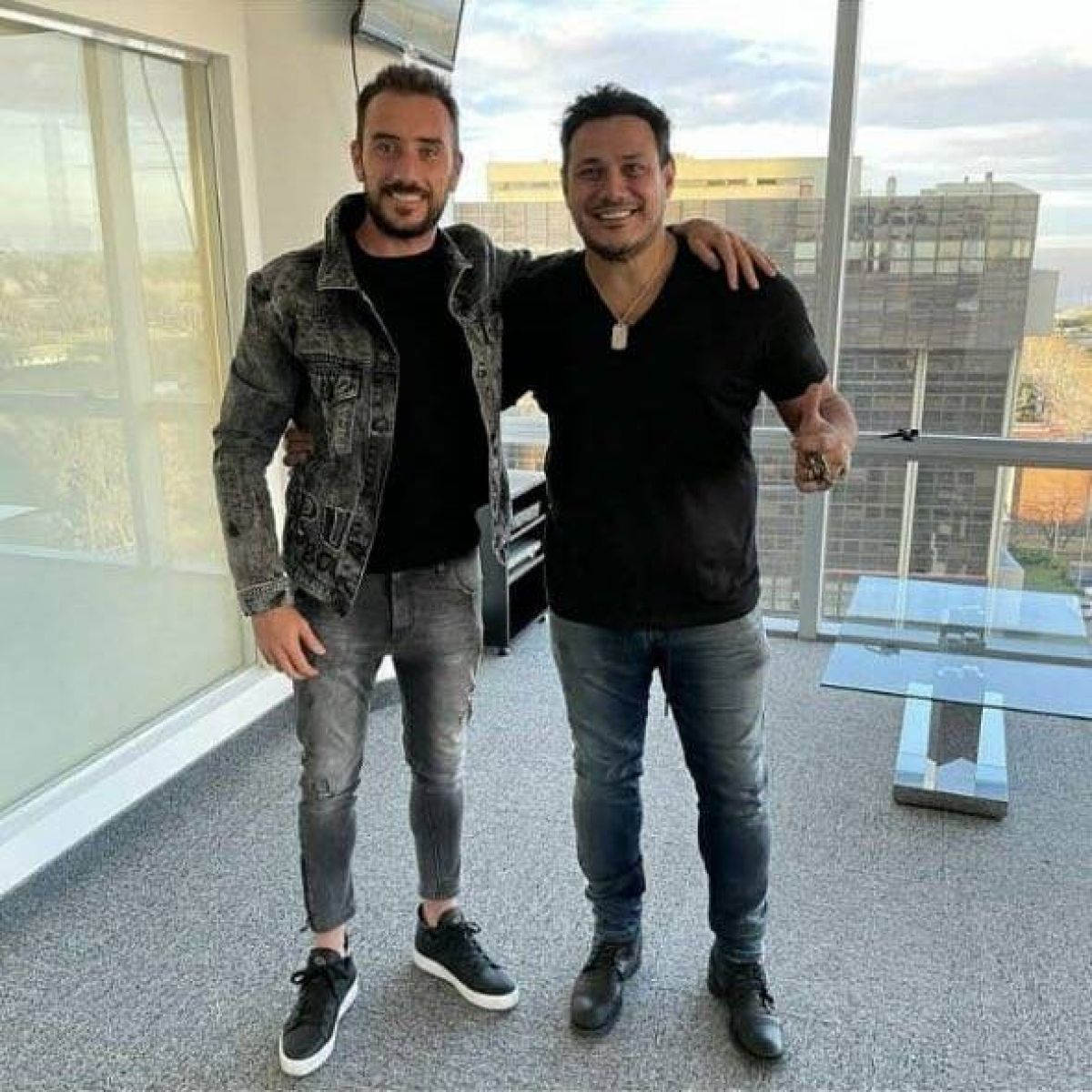 @Mati_Martinez Federico Mancuello se reunión con su representante (Uriel Pérez).
