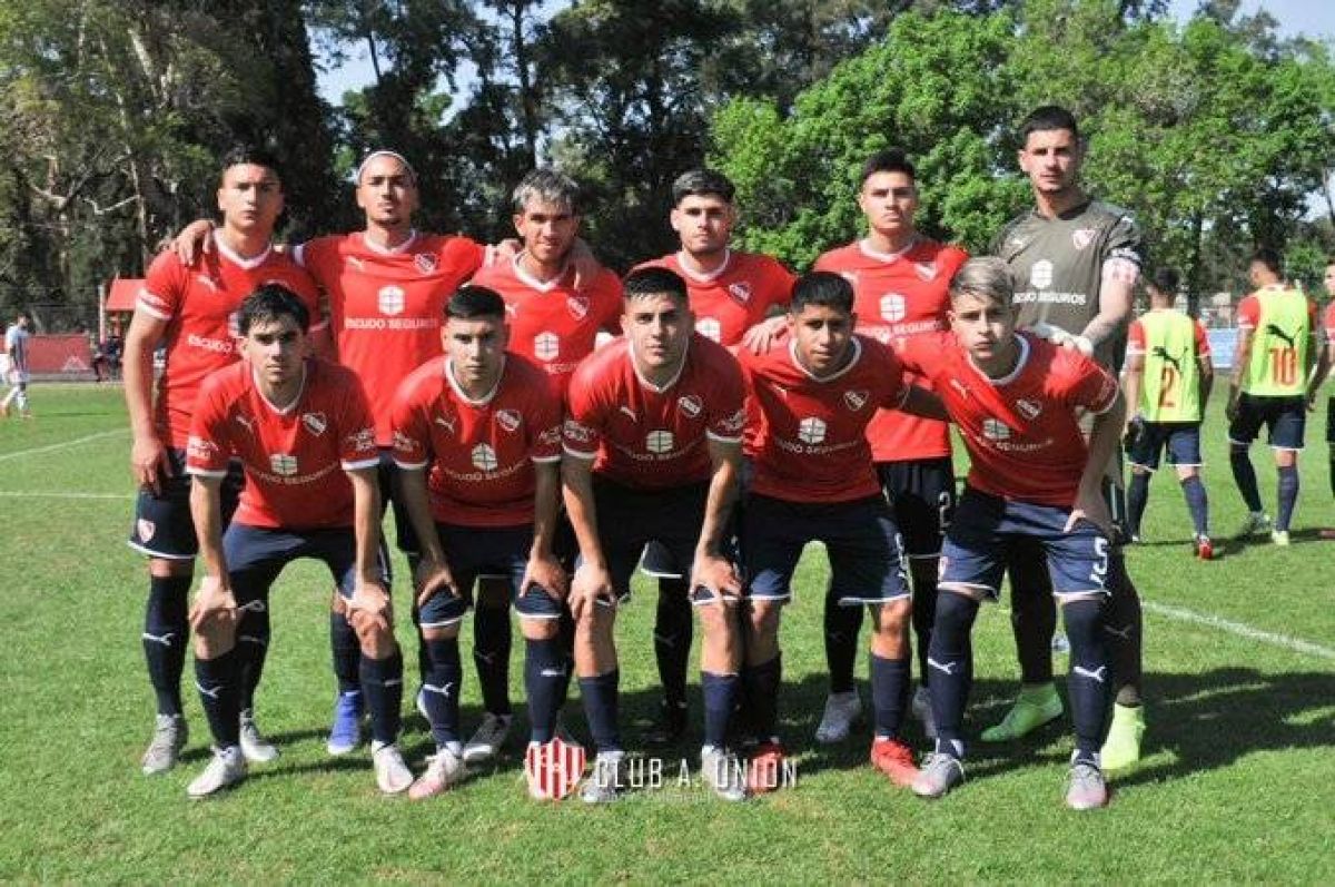 "GRAN CAMPEÓN" - "DIVISIONES INFERIORES") AGUSTÍN MASELLO: Las Inferiores Mayores del Rojo quedaron a mano en Santa Fe.-