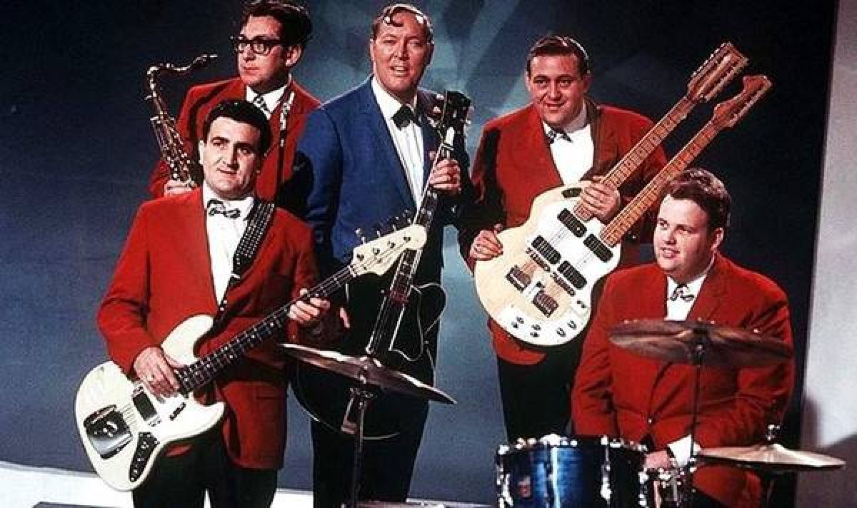 Festejemos junto a Daniel Galoto y los "@44millones" el "Día Mundial del Rock" 2021 en @gama1490...