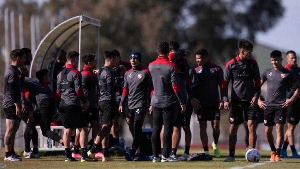 "TYC SPORTS") Copa Sudamericana: #Independiente tiene tres dudas, una por línea, para recibir a Guabirá.