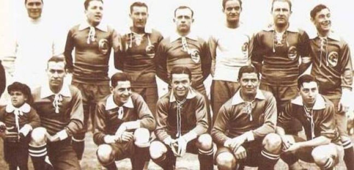 11 DE AGOSTO DE 1928: EL ROJO GOLEABA 4 A 1 AL BARCELONA DE ESPAÑA.-