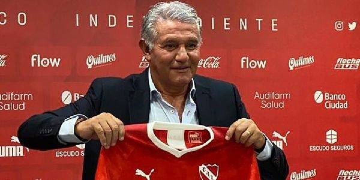 #LUNES CON "¡#INDEPENDIENTE, EL GRAN CAMPEÓN!" EN @GAMA1490: de 16.00 hs. a 19.00 hs. @INDEPENDIENTE .