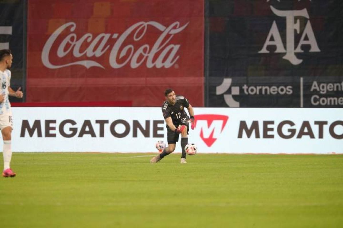 @Independiente ¡De la escuela de Pepé al mundo! Felicitaciones por el debut, Emiliano.