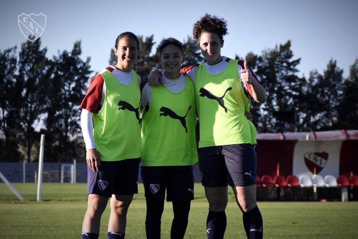 Las Diablas retomaron los entrenamientos de cara al inicio del próximo torneo...