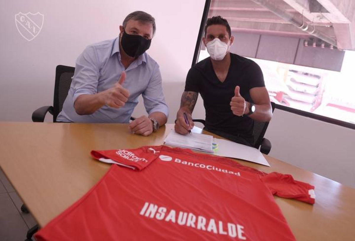 Juan Manuel Insaurralde firmó su contrato con #Independiente