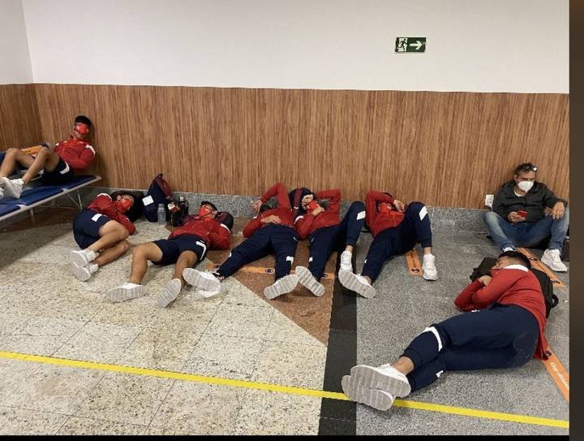 "DECANO ROJO" - @INDEPENDIENTEgc ) @agdws @Sudamericana @CONMEBOL ES UNA TOTAL FALTA DE RESPETO PARA CON @Independiente Y LA @AFA NO DAR CONDICIONES DIGNAS PARA DISPUTAR ESTE PARTIDO...